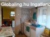 Elad� 40.00 nm-es Fel�j�tand� Csal�di h�z Tiszak�rt
