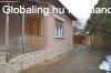Újszász központjában három szobás családi ház garázzsal elad Újszász központjában három szobás családi ház garázzsal elad