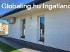 Elad� csal�di h�z Szombathely, 	Az oladi dombon, csendes utc