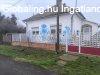 Elad� Csal�di h�z Tiszaf�ldv�r Tab�n r�sz�n