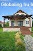 Balatonf�reden fel�j�tott csal�di h�z vend�gh�zzal, nagy ker