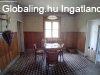 Elad� csal�di h�z G�d�ll�, 	K�zponthoz k�zel