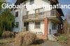 Abda- k�zpontban, sok lehet�s�get k�n�l� 240 m2-es h�