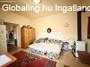 Elad� h�zr�sz Pom�z, 	�falu k�zpontban