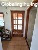 Elad� 130.00 nm-es �jszer� �llapot� Csal�di h�z R�ckereszt�r