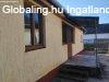 Elad� T�szegen egy fel�j�tand� h�rom szob�s csal�di h�z