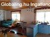 Kecskem�t, kis Tesco k�zel�ben, 2 rendbeli csal�di h�z elad�
