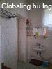 Elad� 85.00 nm-es Fel�j�tand� Csal�di h�z Dabas