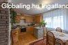 Elad� 96.00 nm-es Fel�j�tott Csal�di h�z P�cs �jhegy 