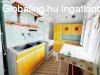 K�tszintes csal�di h�z elad� Solt belv�ros�ban!