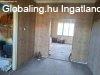 Elad� 100.00 nm-es Fel�j�tand� Csal�di h�z Mez�ny�r�d