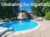 Si�fok ez�stpartj�n exkluz�v csal�di h�z elad�!