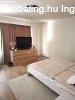 Elad� ikerh�z �rd, 	Radnai utca
