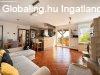 Elad� csal�di h�z Cs�kak�, 	a v�rt�l nem messze
