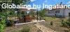 A cegl�di Strand �s Gy�gyf�rd� k�zel�ben csal�di h�z elad� -