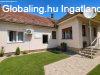 Csal�di h�z nagy telekkel frekvent�lt helyen - Balatonsz�rsz