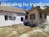 Csal�di h�z nagy telekkel frekvent�lt helyen - Balatonsz�rsz